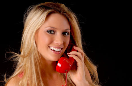 hot-girl-talks-on-phone